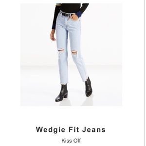Levi’s Wedgie fit straight leg
